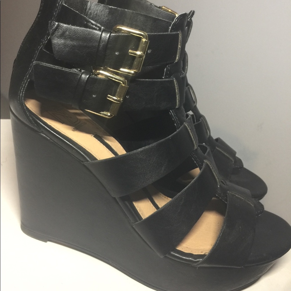New Directions Black Wedge #Sandals 👡